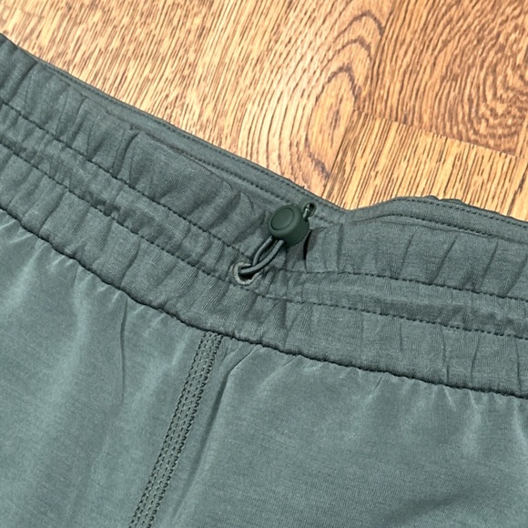 Lululemon Softstreme High-Rise Green Smoked Spruce Straight Leg Pants Womens 10 - Picture 5 of 14